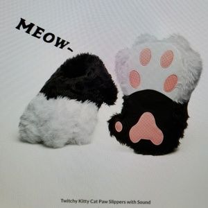 Talking cat slippers 😻